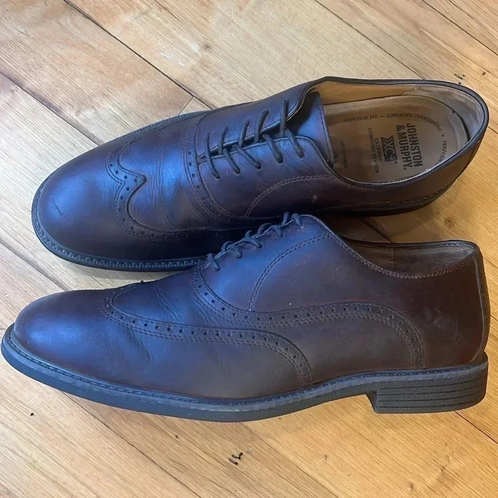 Hollis Wingtip Dk Brown Nu buck, Johnston&Murphy Men's Size 10.5